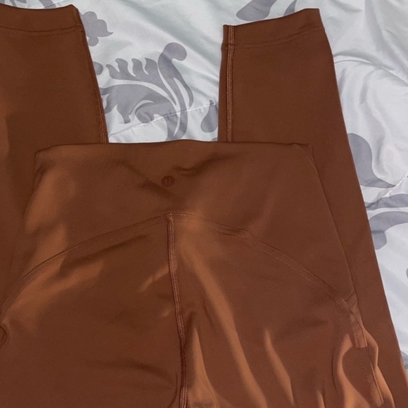 NWOT Lululemon InStill HR Tight 25” in Copper - Picture 3 of 3